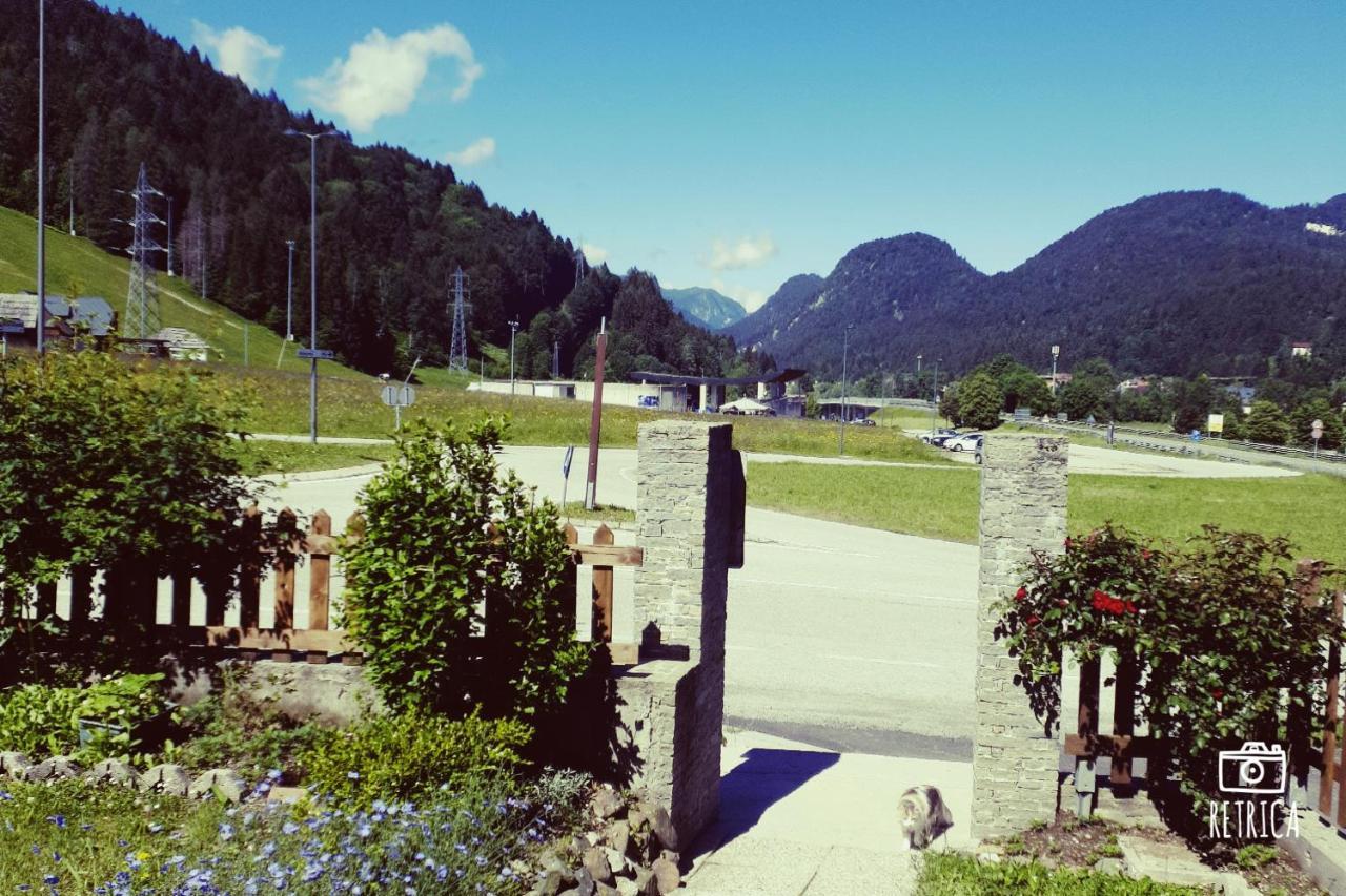 Al Sentiero Di Charly Panzió Tarvisio Kültér fotó